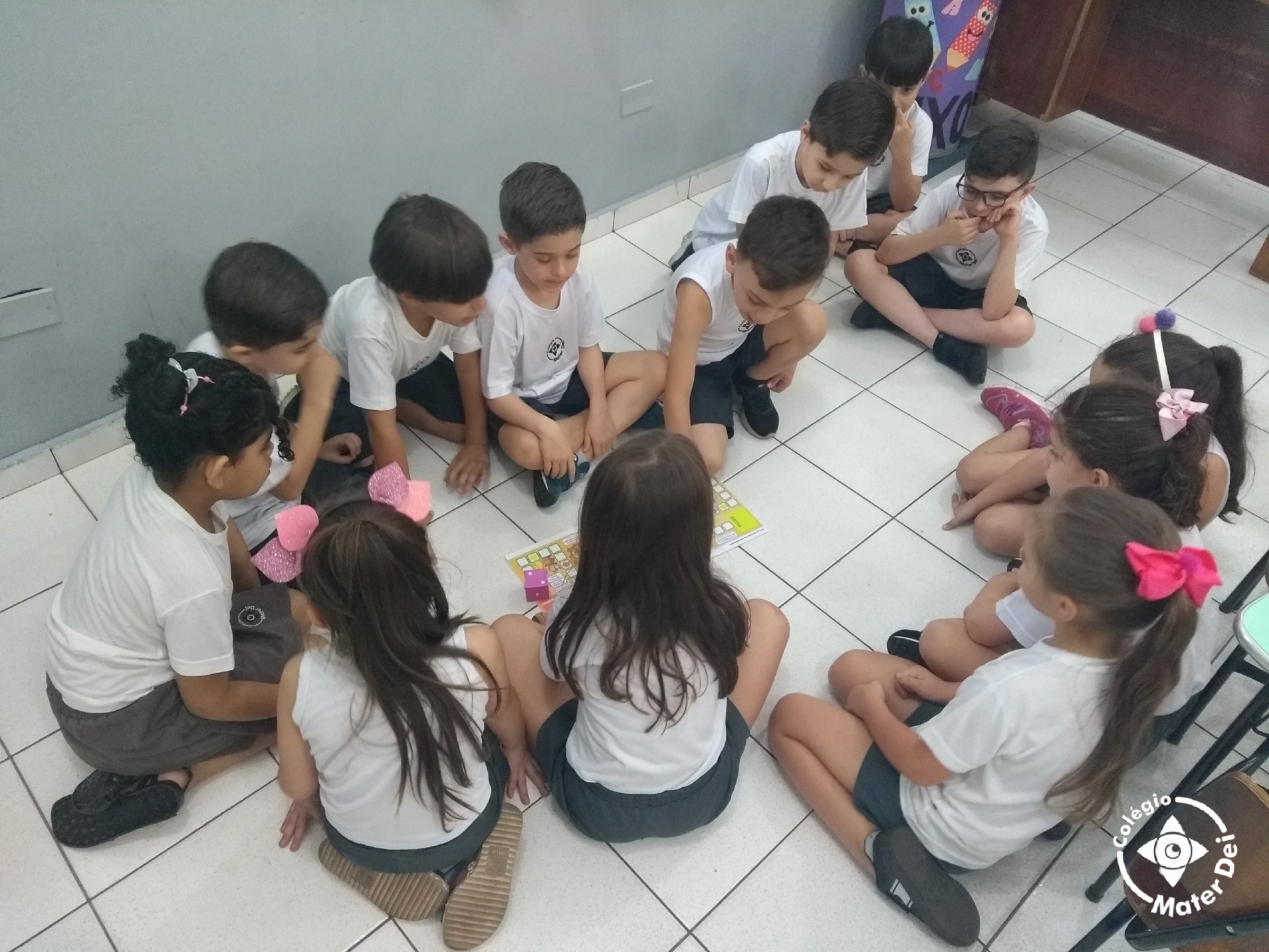 Somos todos diferentes, mas somos todos especiais. - 1º Ano A e B - 2019 10 Somos todos diferentes, mas somos todos especiais. - 1º Ano A e B - 2019 10