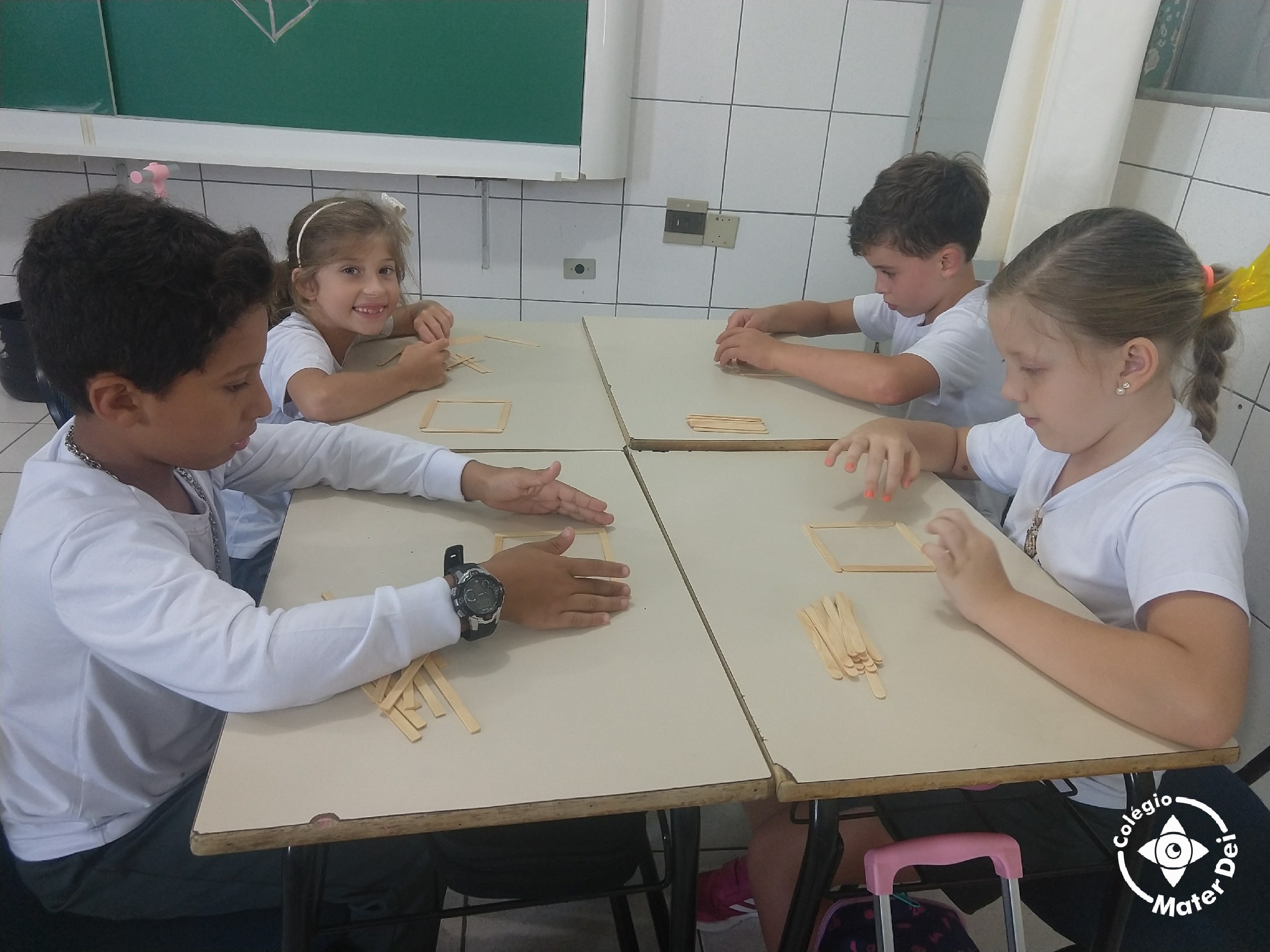 Polígonos - 3ºAno A e B - 2020 4 Polígonos - 3ºAno A e B - 2020 4