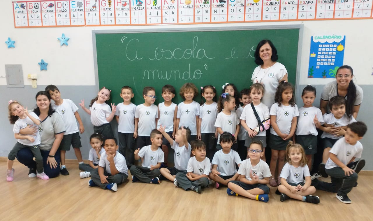 Conhecendo os funcionários da escola - 2023 3